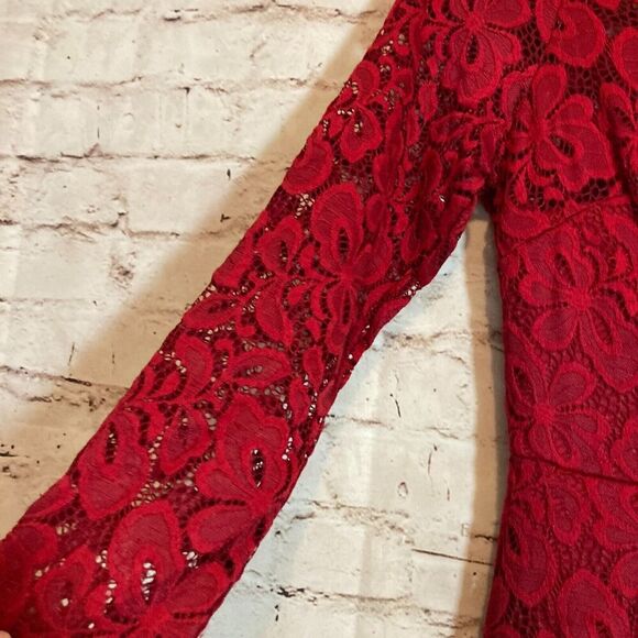 MissMay Dress Womens Small Red All Over Lace Overlay Off The Shoulder Midi Lined - Picture 12 of 15